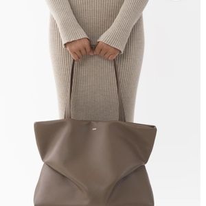 Chloe Judy East West Tote-- ***LIKE NEW***
